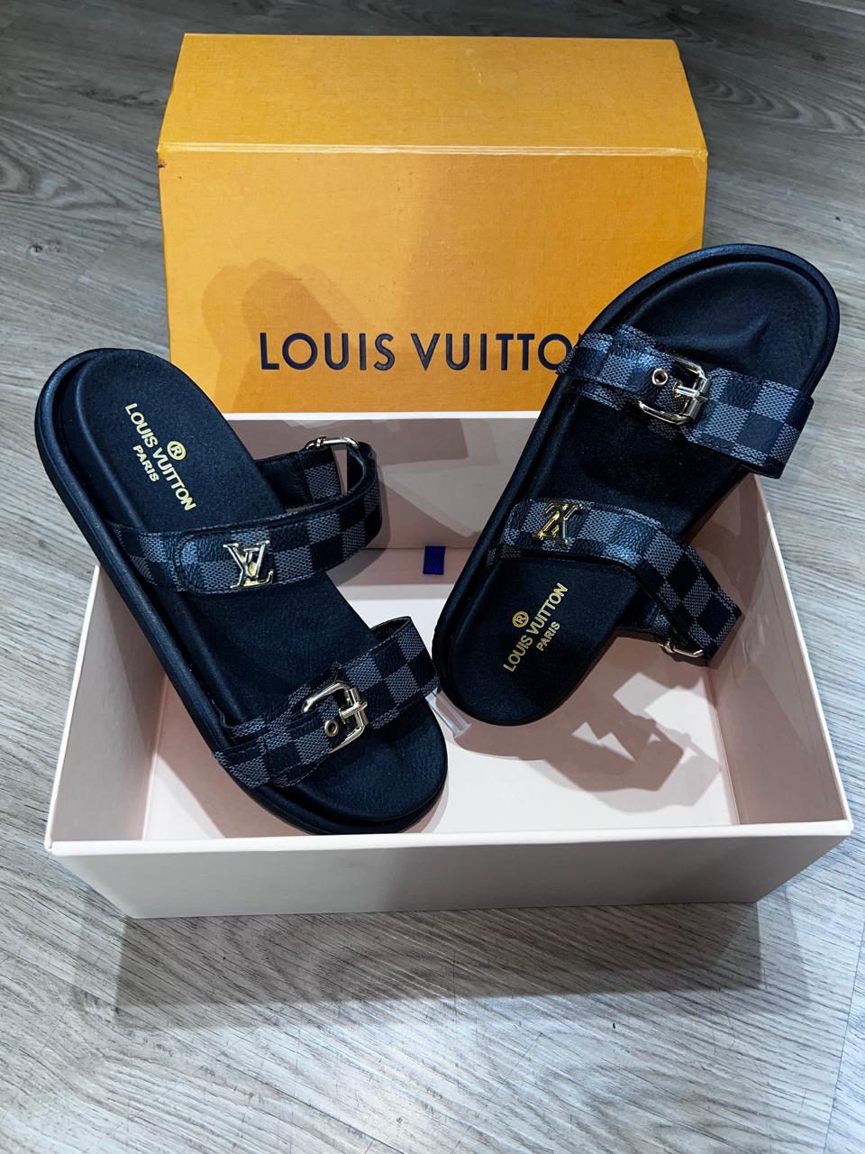 LOUIS VUITTON - SANDALIAS - NEGRA